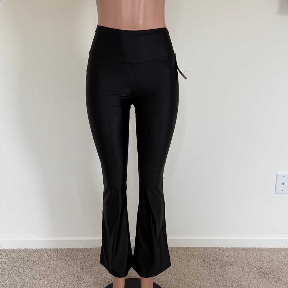 Elegant Black Flare Pants bia brazil size medium, shiny glossy